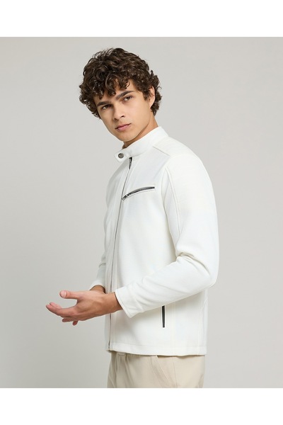 R&B Textured Knit Jacket With Zipper Closure