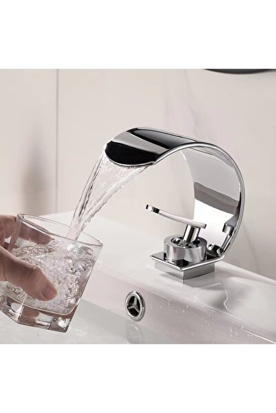 mian Waterfall Basin Faucet, Chrome (Code BF011C)