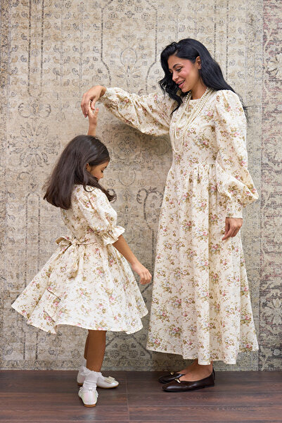 KÜÇÜĞÜM BUTİK Vintage Cream Floral Seersucker Mother-Daughter Dress Combination