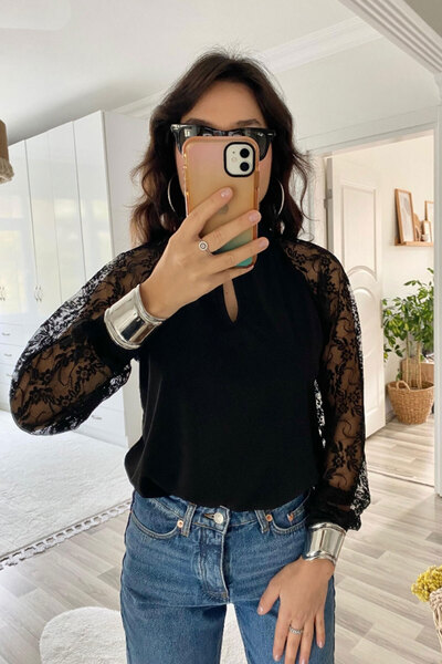 dk denemekabini Γυναικεία μακρυμάνικη μπλούζα με λεπτομέρεια στο παράθυρο στο στήθος, γιακά και μανίκια με τούλι - Μαύρο