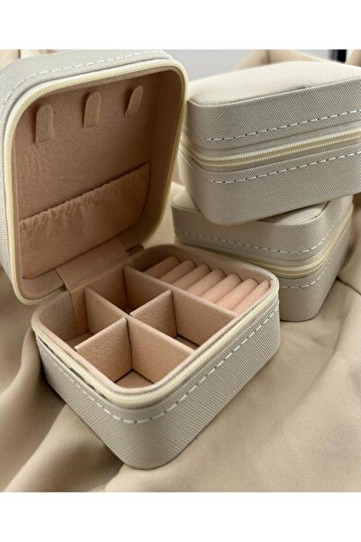 burjalmodah A jewelry box with a smart interior design and multiple compartments