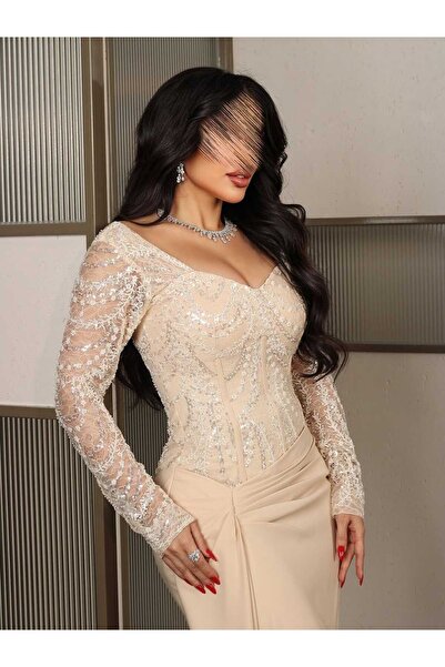 Genrics Beige Barbie evening dress with lace detailing