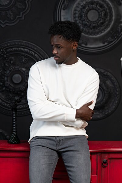 Dorss Regular Fit Dobby Crew Neck Stretch Fabric Transitional Sweatshirt