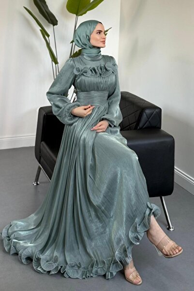 MERVEN AKYÜZ Maryam Altı Ve Göğüs Kısmı Fırfırlı Janjan Abiye Mint
