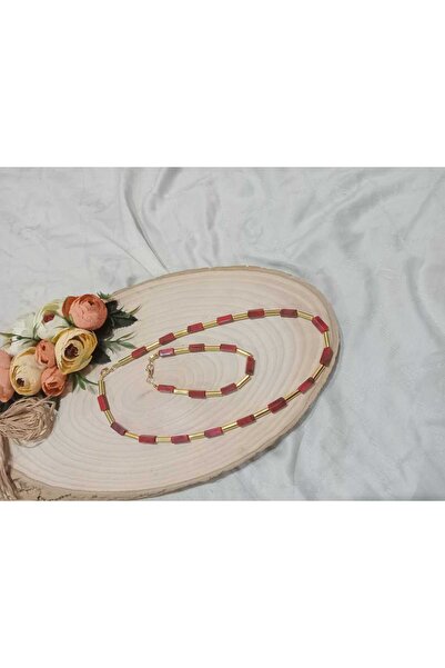 golden takış طقم مجوهرات عصري أنيق يتكون من قلادة وسوار باللون الأحمر