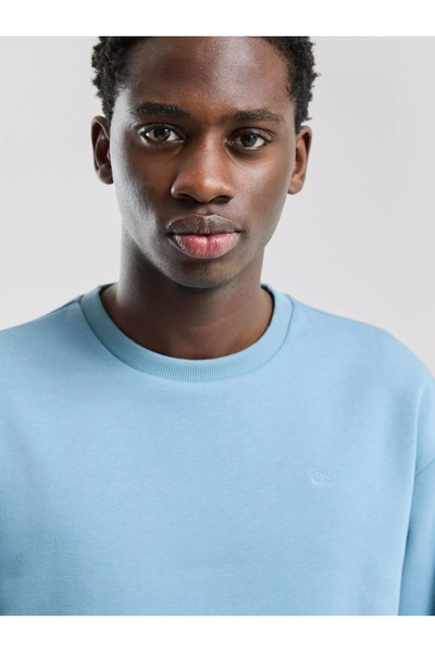QS by s.Oliver Q/S by s.Oliver Men's crew neck sweatshirt with chest logo, Light blue