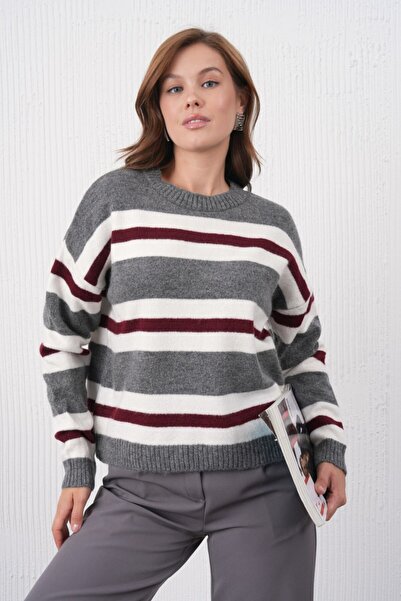 Noi Belis Soft Textured Color Block Oversized Knitwear Sweater Aw25Kz0100