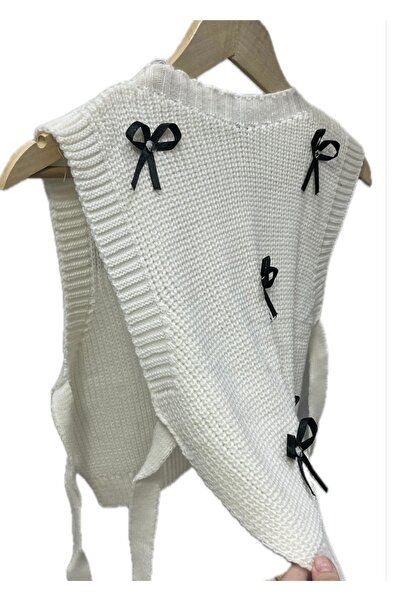 Butik Lüya Kadın fiyonklu bağlamalı crop triko süveter beyaz