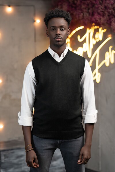 Woolen World V-Neck Regular Fit Wool Sleeveless Knitwear Sweater