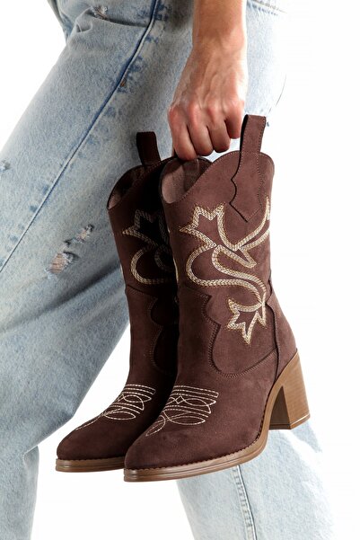 Modabuymus Γυναικείες μπότες Western Cowboy με κέντημα σε χρώμα καφέ πικρό καφέ Bazal