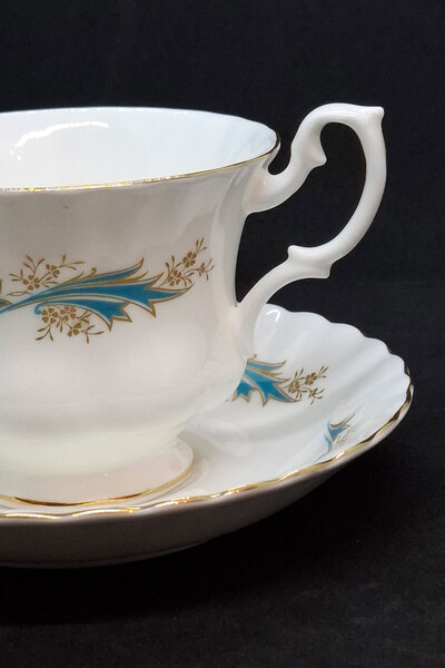 Royal Albert Bone China Blue Wave Antique Porcelain Tea Cup 150 ml