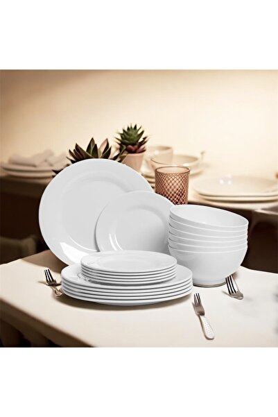 Nova 18-piece dinner set/6 people. Elevate your table with this elegant and break-resistant melamine set.