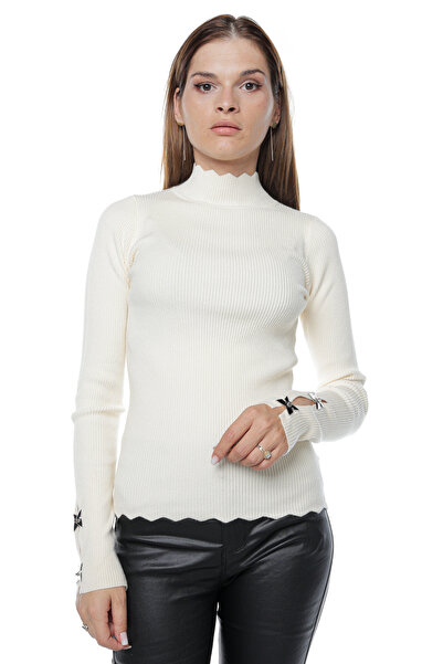 Jolenttine Cashmere and wool blend turtleneck, ivory