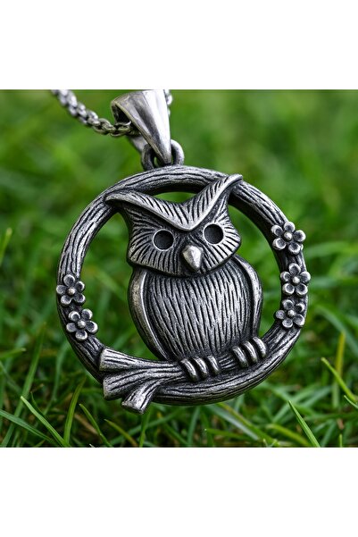 voyageaccessory Stainless Steel Vintage Detailed Symbol of Wisdom Owl Necklace