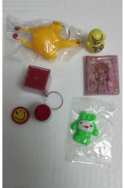 Game سلسلة مفاتيح مكونة من 6 قطع من الألعاب