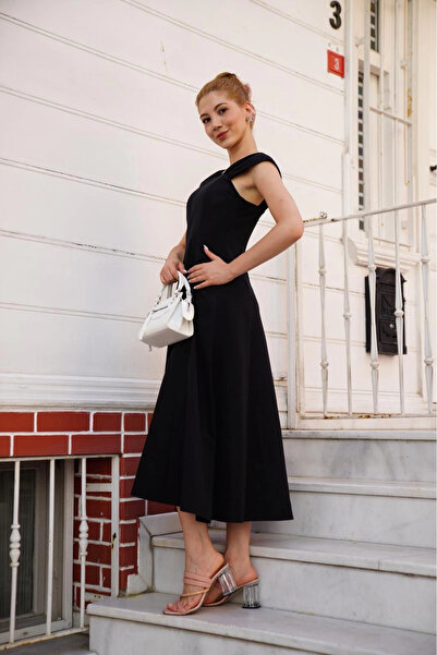 ZENGEZUR MALL Sptrns U-Neck Princess Dress Black S255101 (225803) (Size: S)