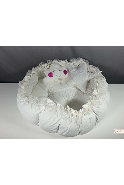 Reiashn Baby basket with a white foam base, made of 100% cotton, easy to carry