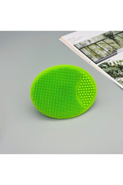 SUPER TRENDS Set of 2 Soft Silicone Baby Brushes for Removing Crusts Hypoallergenic Milk Green Pink