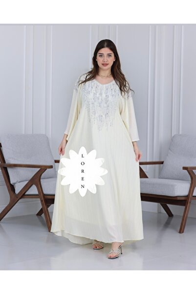 Loren Elegant jalabiya in a soft off-white color