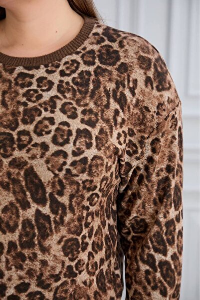 FOR ESRA BIG TREND Women's Plus Size Leopard Print Ribbed Detail Crew Neck Soft Stretchy Blouse