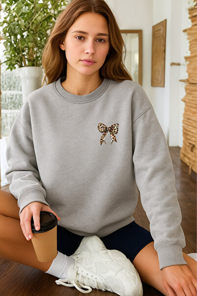 EydaMoon Women's Winter Cotton Minimal Leopard Bow Printed Regular Crew Neck Sweatshirt
