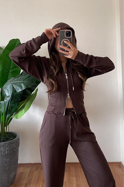 Nazline Women's Sweatshirt Sweatpants 2-Piece Top and Bottom Set