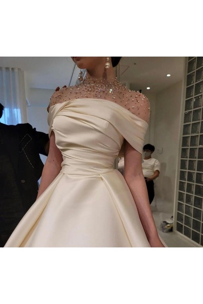 Loren فستان سهرات ناعم