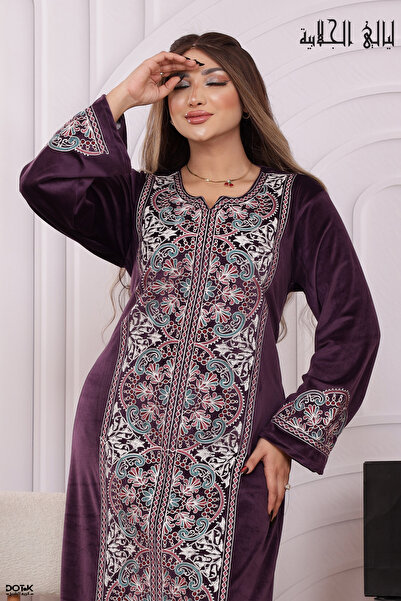 Lyaly aljlabyh قفطان شتوي مخملي عنابي مطرز للمناسبات بتطريز صوفي فخم