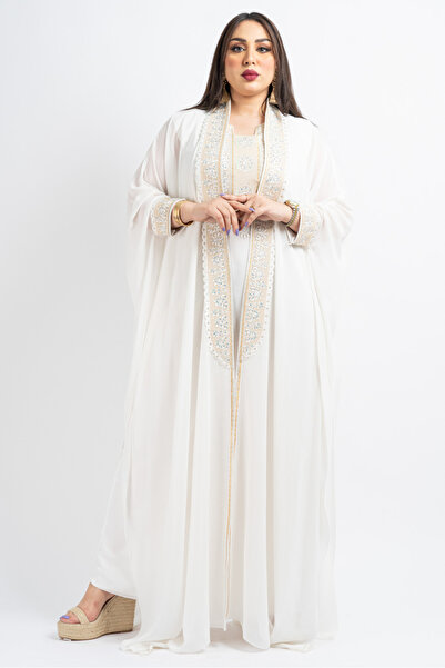 Zainah جلابية قفطان شيفون فاخر مطرز بأحجار الكريستال | فستان سهرة ماكسي أنيق بتصميم جناح الخفاش