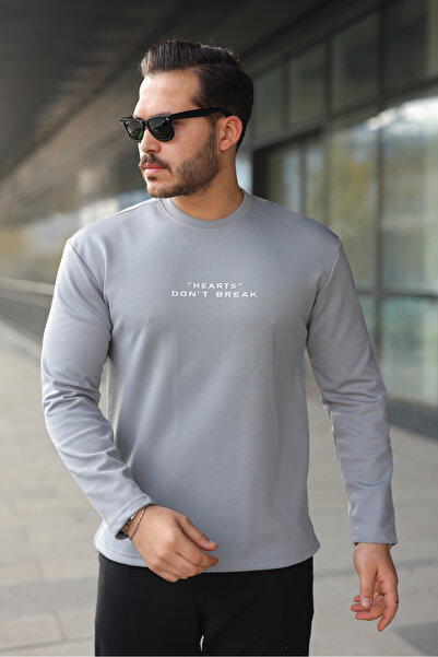 So far Uzun kol İçi şardonlu Baskılı yırtmaç detay erkek tişörtü
