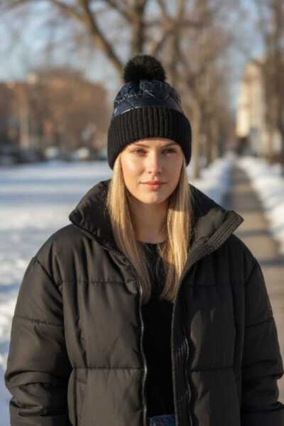 Aware Time Women's Fleece-Lined Beanie