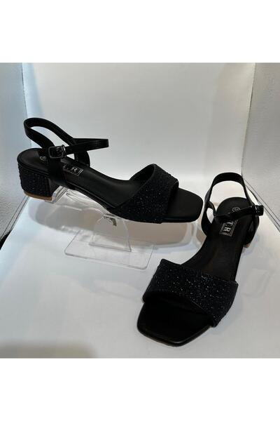 Btr Women's sandals with a small heel, pearl detailing on the front and heel.