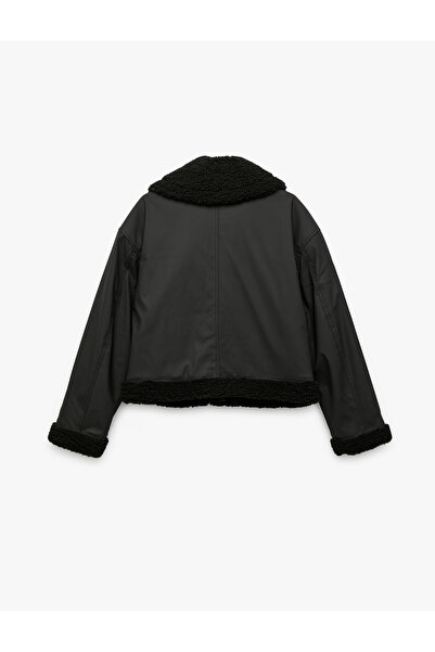 Koton Μακρυμάνικο μπουφάν με φερμουάρ, βελούδινο γιακά και λεπτομέρεια τσέπης, αδιάβροχο O oversized