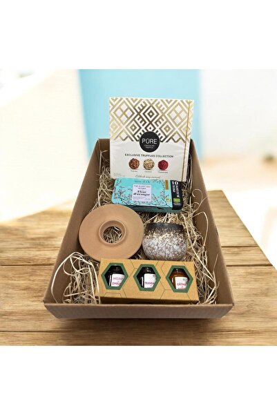 OEM Premium Gift Set with White Tea, Fine Truffles, Artisanal Ceramics and Honey and Fruit Delicacies