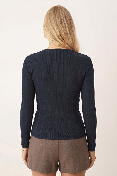 armonika Women's Navy Blue V-Neck Fitted Long Sleeve Blouse Arm-26K001058