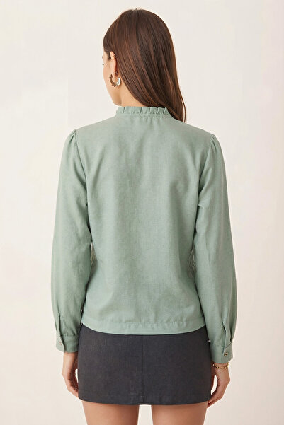 armonika Γυναικεία μπλούζα με λαιμόκοψη σε σχήμα V με λεπτομέρεια πλισέ, ελαστική μέση και μανσέτες ARM-26K001020