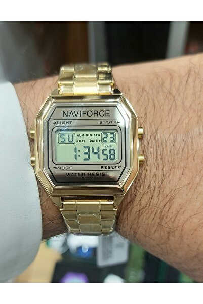 Naviforce Navrus digital watch: elegant and sophisticated, water-resistant and rust-resistant.