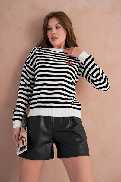 Park Karon Women's Crew Neck Embroidery Detail Striped Knitwear Sweater