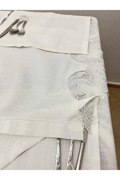 Certainly Masa örtüsü seti