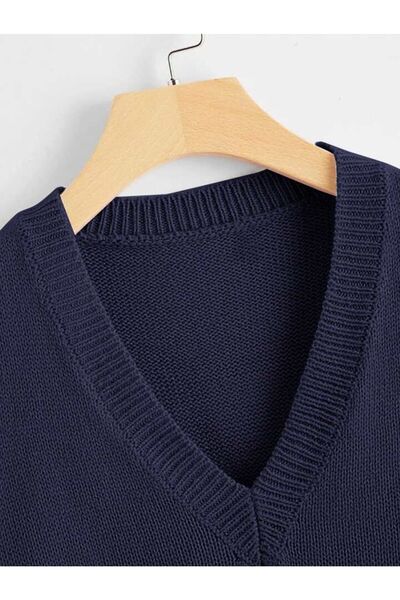 ATE ÖZGÜNEŞ TRİKO TEKSTİL Women's Knitwear V-Neck Solid Sweater