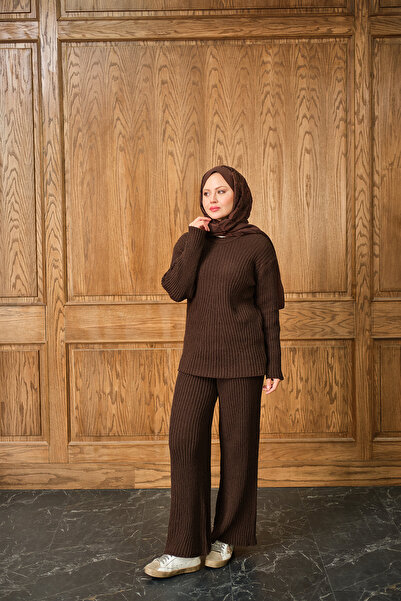 LOCCO Women's Crew Neck Knitwear Set Brown