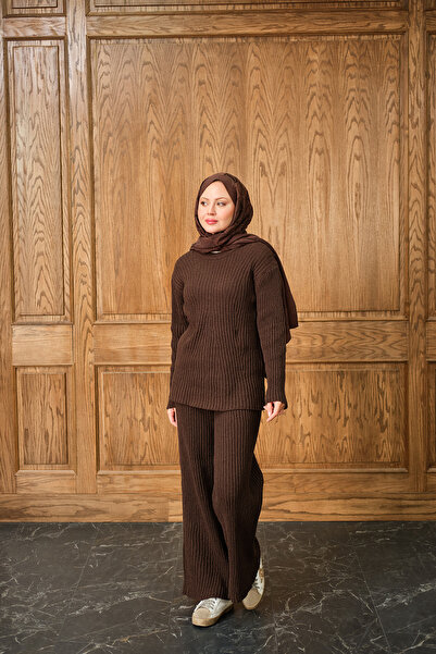 LOCCO Women's Crew Neck Knitwear Set Brown