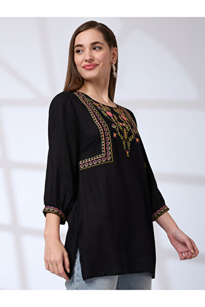 Globus By Styli Floral Embroidered Yoke Fusion Tunic