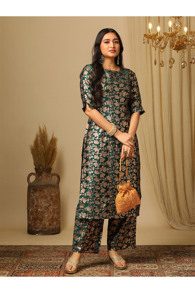 Globus By Styli Green Round Neck Floral Print Straight Kurta and Elasticated Pants Set