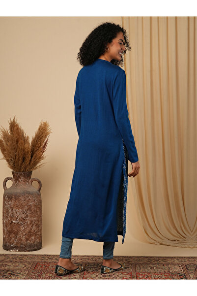 Globus By Styli Weave Knitted Loose Fit Calf Length Winter Wear Kurta