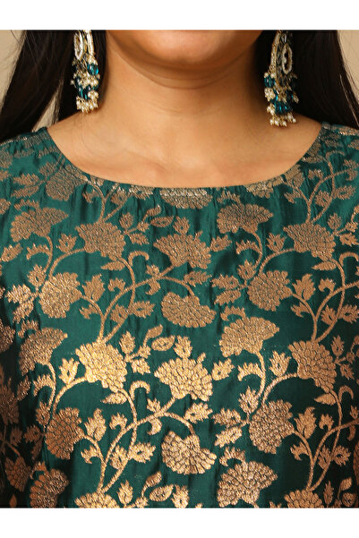 Globus By Styli Green Round Neck Floral Print Straight Kurta and Elasticated Pants Set