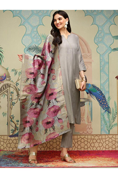 Ishin By Styli Grey Straight Kurta with Pants and Dupatta Set