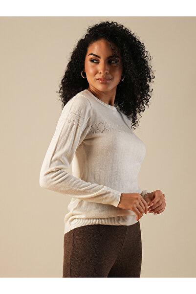 Globus By Styli Women Off White Ribbed Sweater