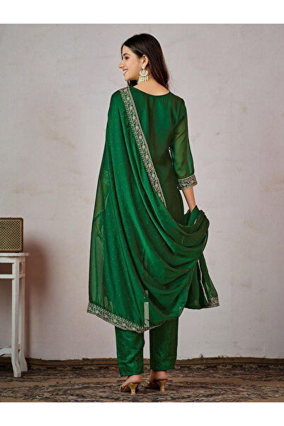 Ishin By Styli Green Silk Kurta with Pants and Dupatta Set