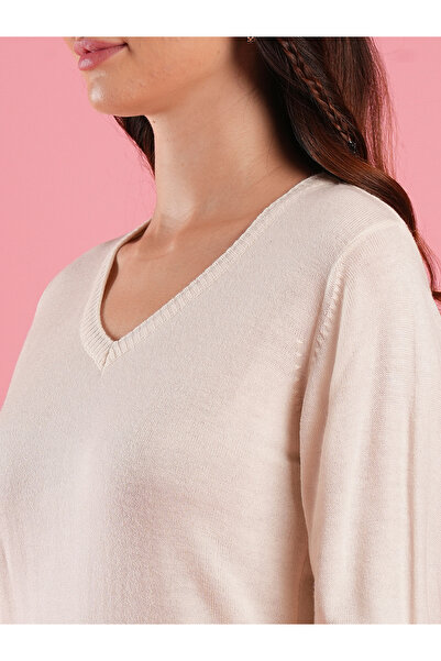 Globus By Styli Women Off White Ribbed Hem Knitted Sweater